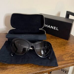 CHANEL Black Pearl Polarized Sunglasses